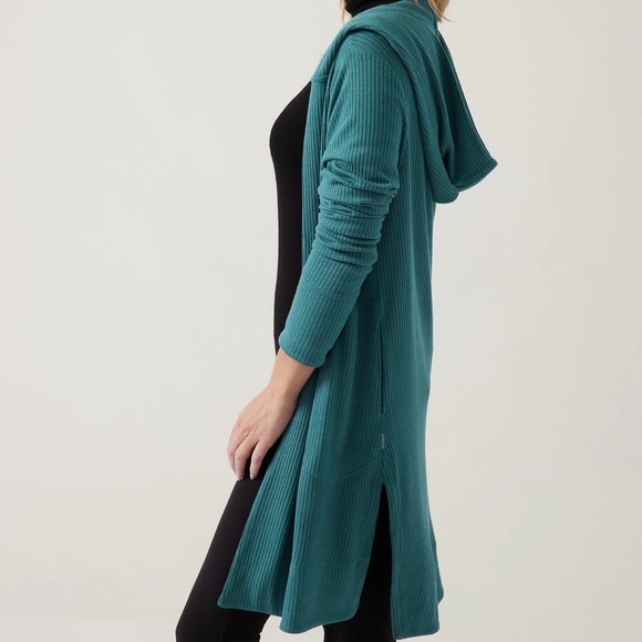 Athleta Sweaters - NWT Athleta hooded cardigan wrap